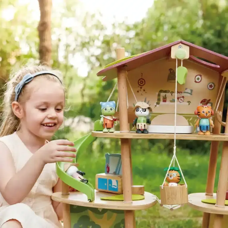 Green Planet Explorers Panda’s bamboo house