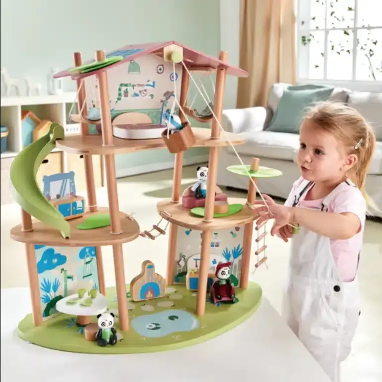 Green Planet Explorers Panda’s bamboo house