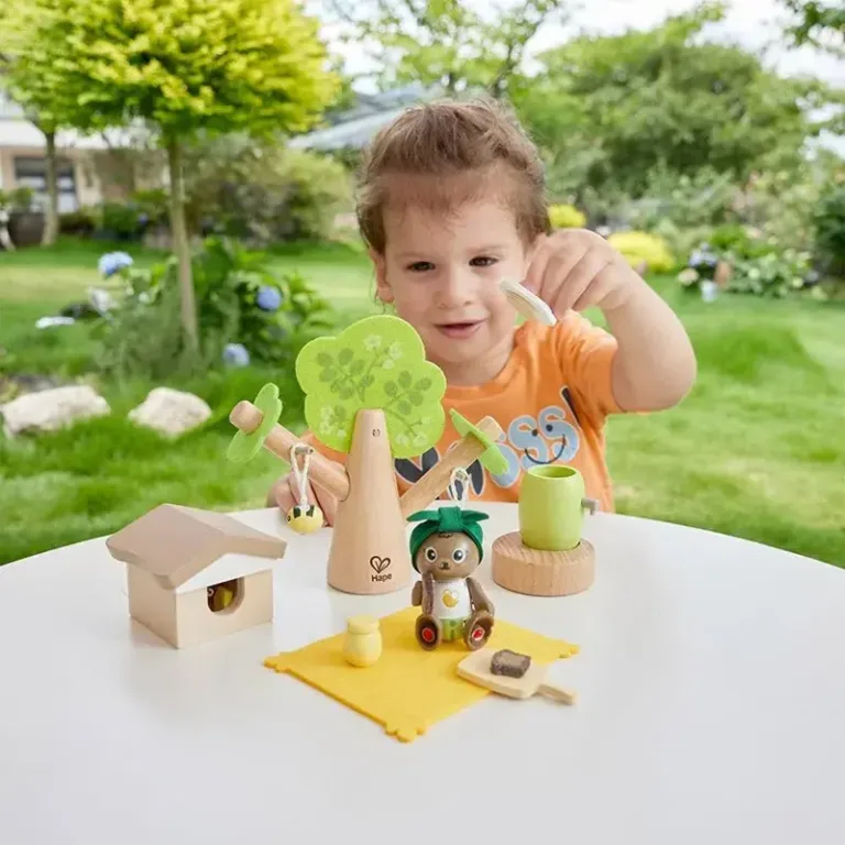 Hape Honey Bee Picnic
