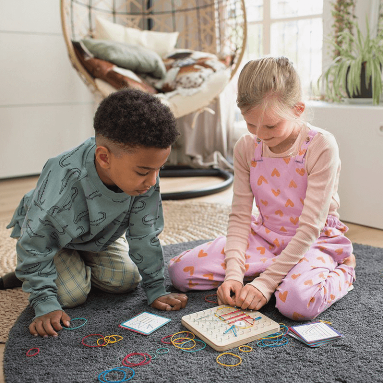 BS Toys Geoboard