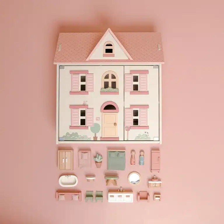 Little Dutch Dollhouse