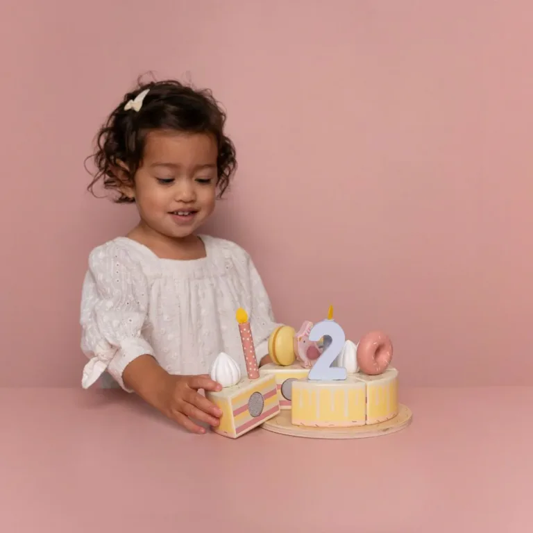 Little Dutch Birthday Cake