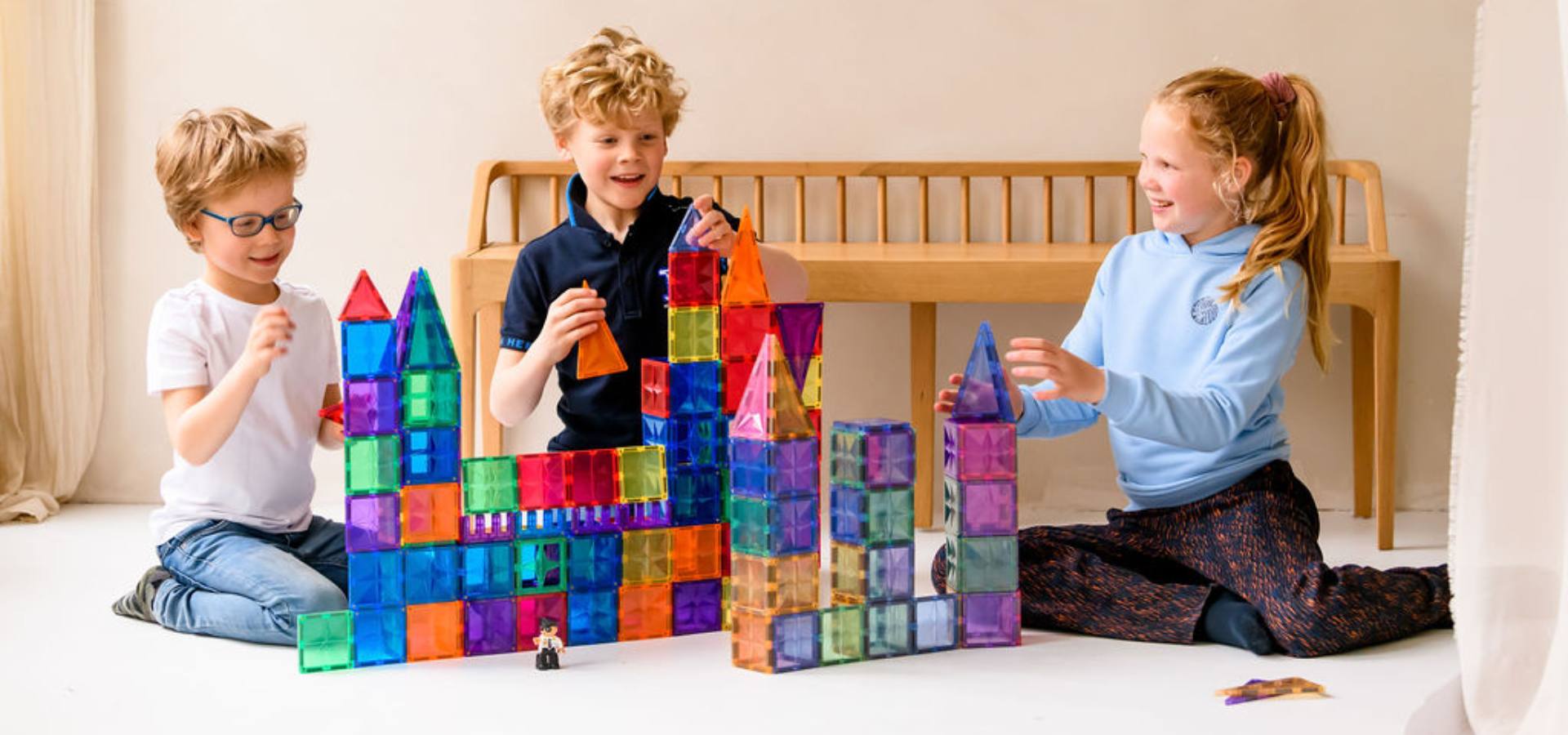 Coblo magnetic construction toys